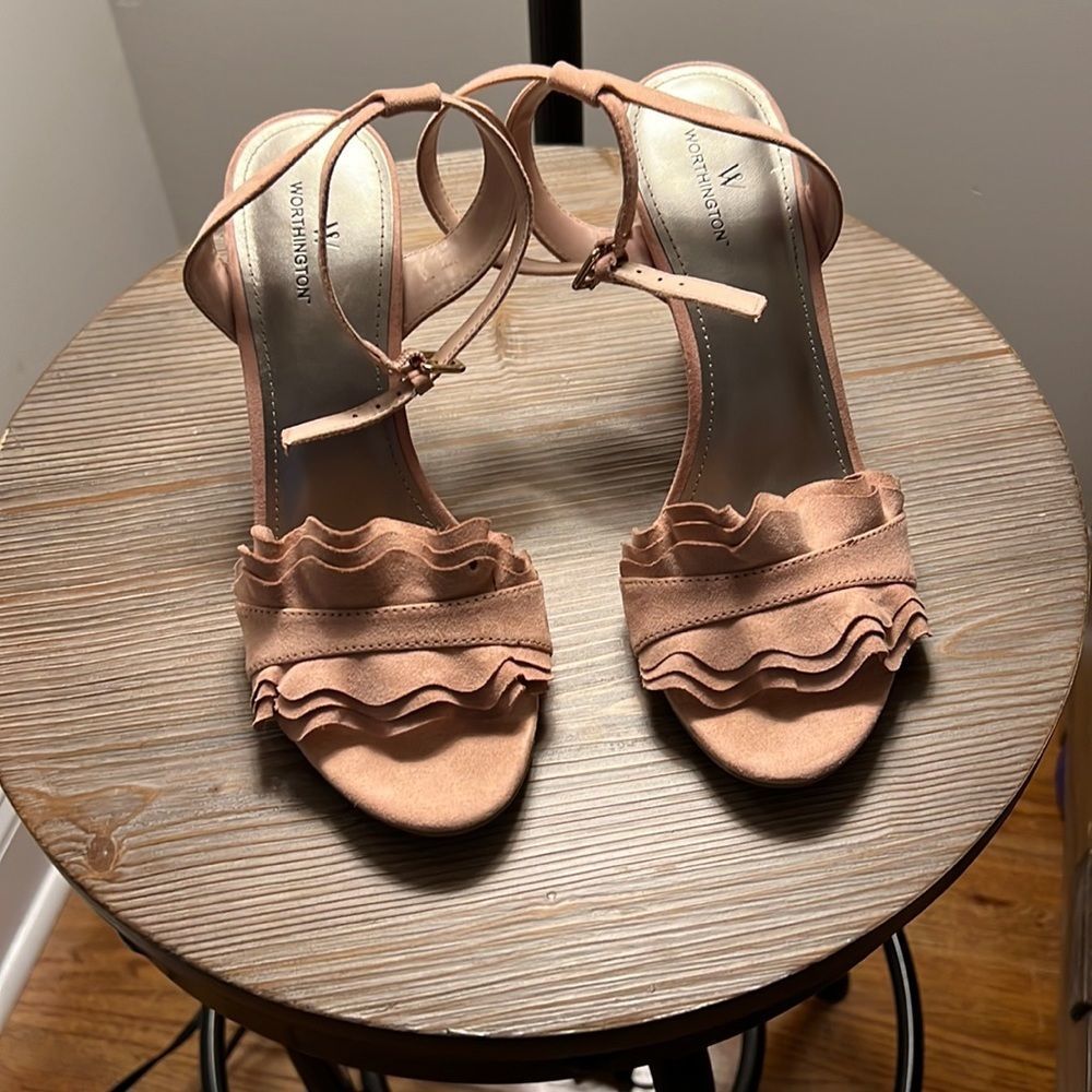 Worthington Heels‼️